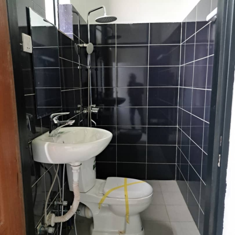 Fully Furnished, Self-contained independent room